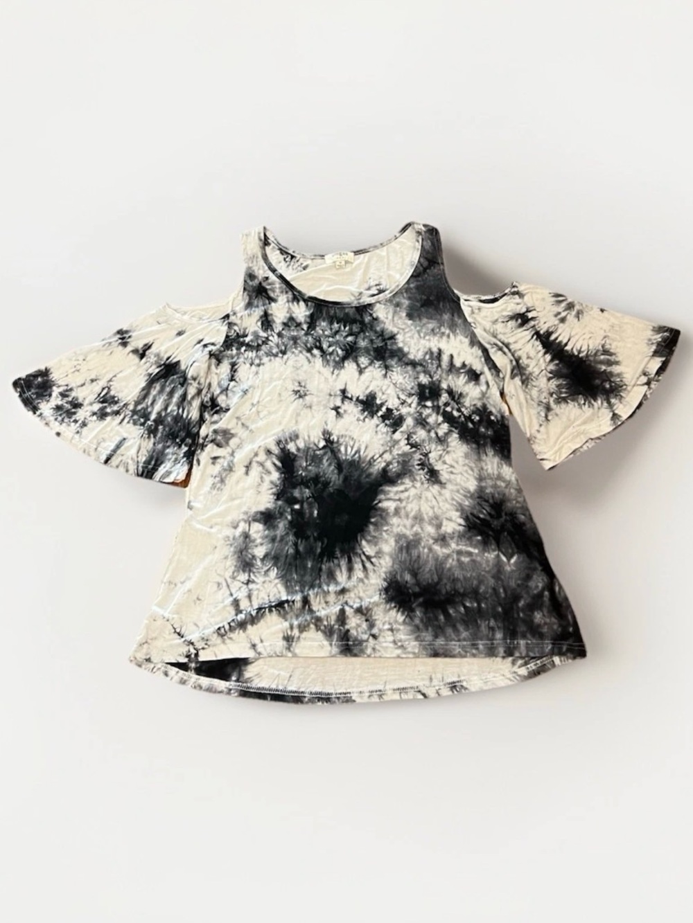 Umgee Black & White Tie Dye Cold Shoulder Top Size Medium Boho Festival Hippie